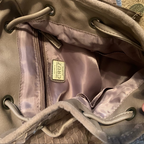 Neutral backpack purse from Italy - Picture 4 of 4